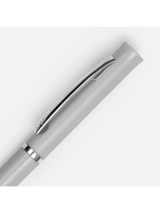 серая